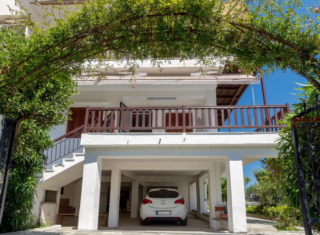 Chalkidiki Beachfront Apartment Nea Iraklia Exterior foto